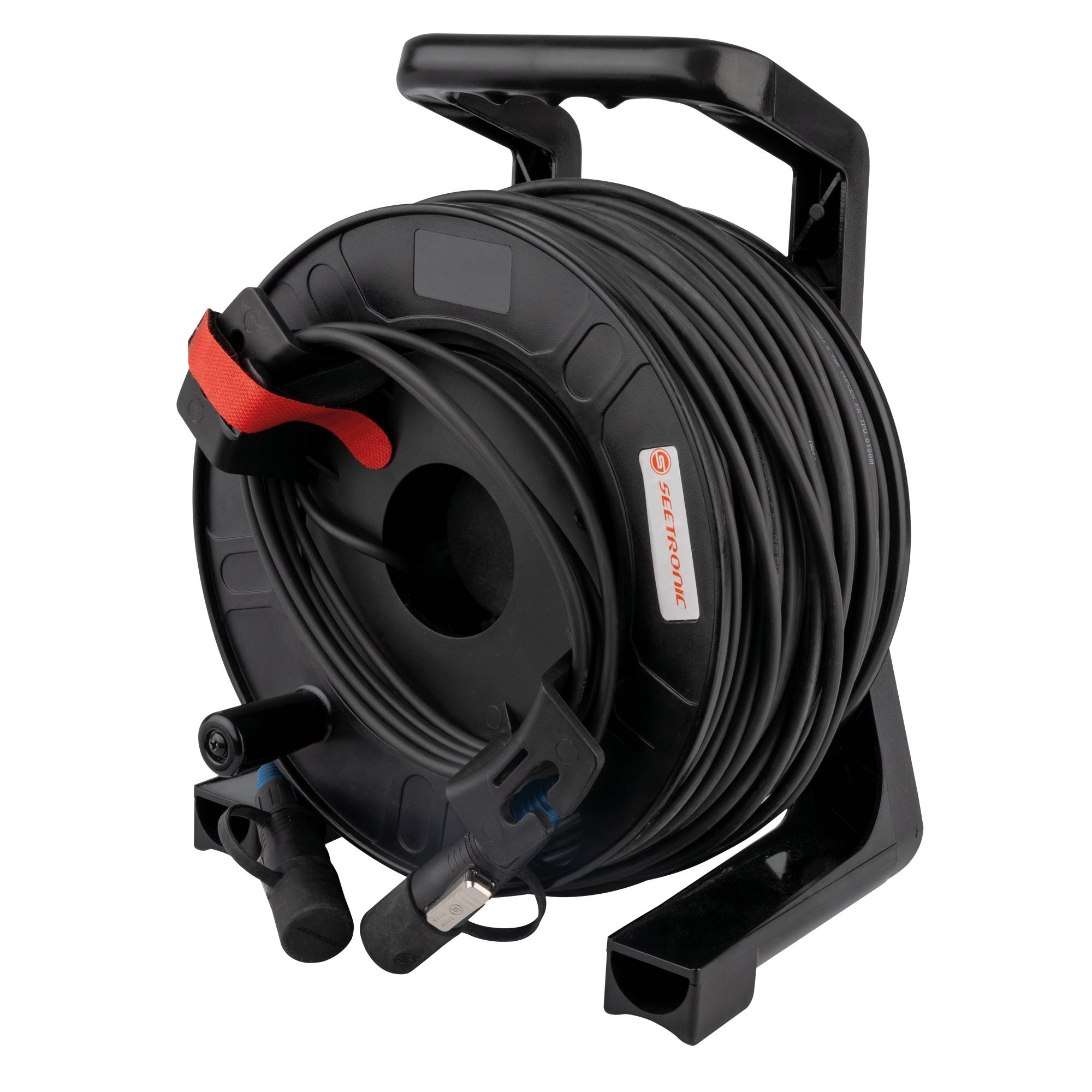 Eine schwarze Kabeltrommel mit Griff, ausgestattet mit mehreren Metern aufgewickeltem Kabel und einem Steckerlende, die zum Verlängern von elektrischen Verbindungen verwendet wird.