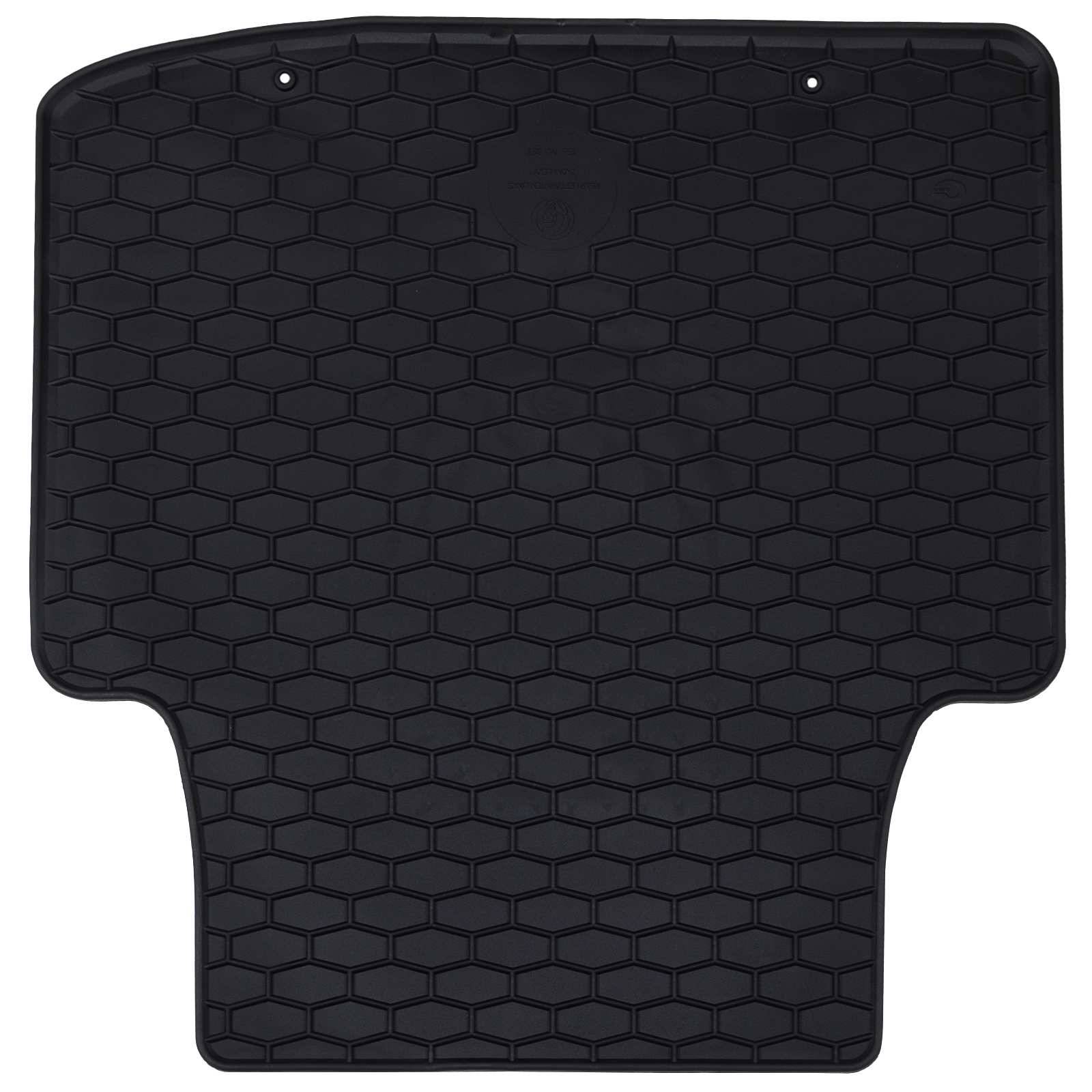 Schwarze Gummiauto-Fußmatte mit Sechskantmuster und gebogener Unterkante.