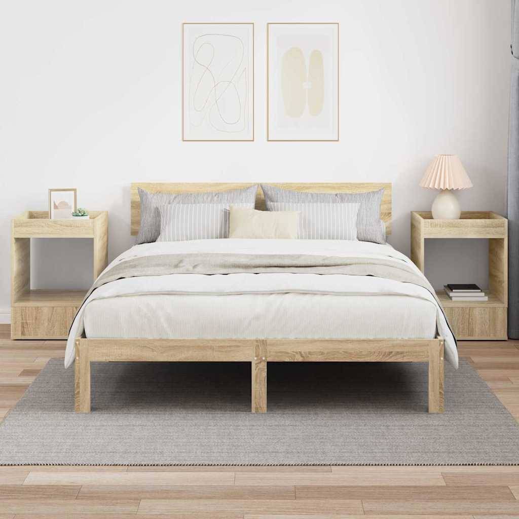 Ein minimalistisches Schlafzimmer mit einem Holzbettrahmen, weißer Bettwäsche und neutraler Dekoration, einschließlich Nachttischen und Wandkunst, die eine ruhige Atmosphäre schafft.