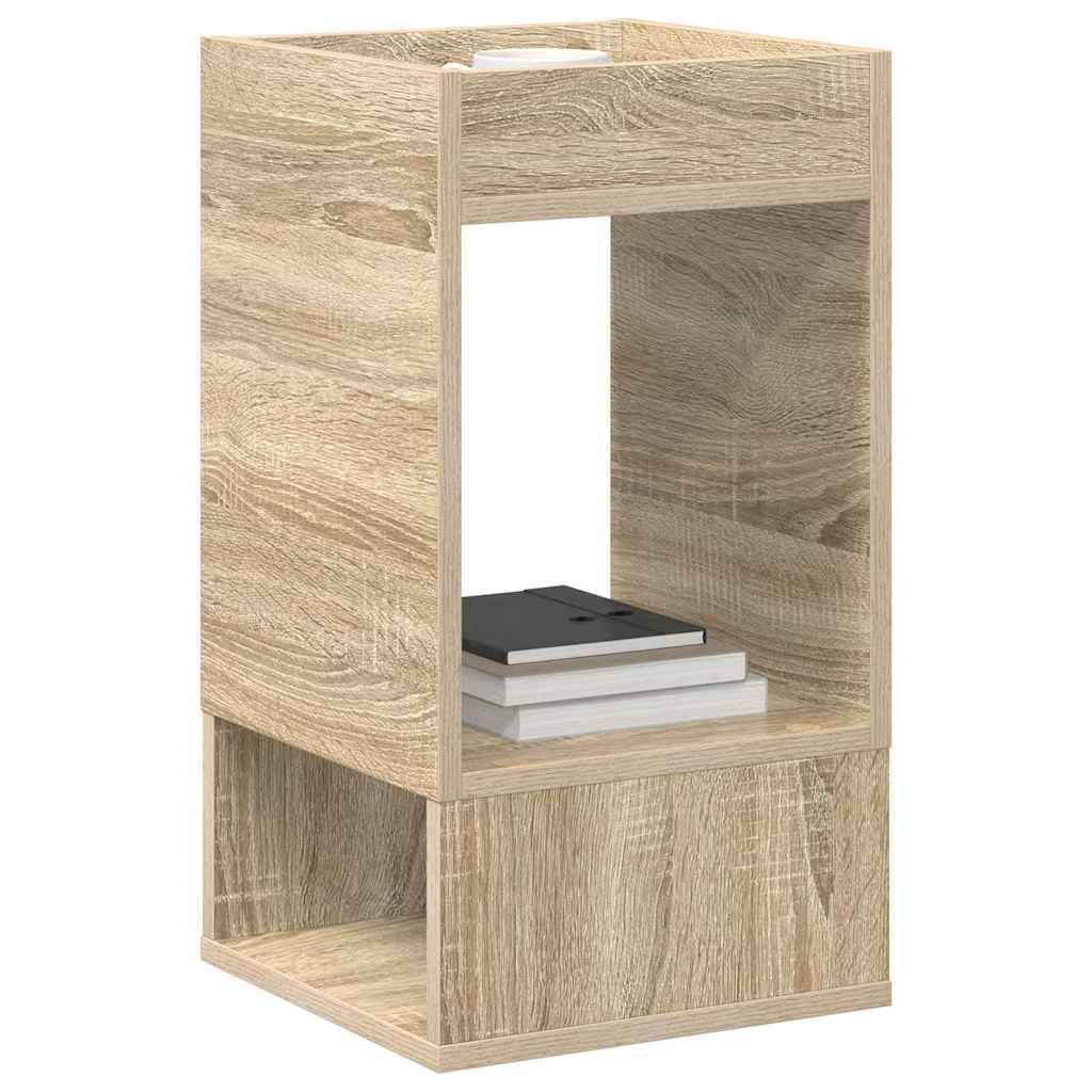 Holztische mit offenem Regalbrett-Design, mit zwei Regalen, auf denen gestapelte schwarz-weiße Bücher ausgestellt sind.