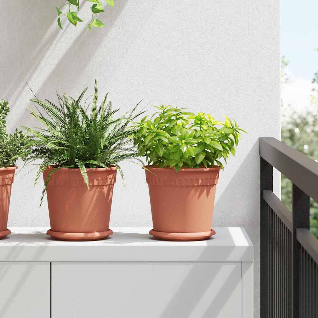 Zwei braune Korbflechtgeflechte unterschiedlicher Größe, mit klarem Kunststoff ausgelegt, sind nebeneinander angebracht. Der rechte Korb ist größer.