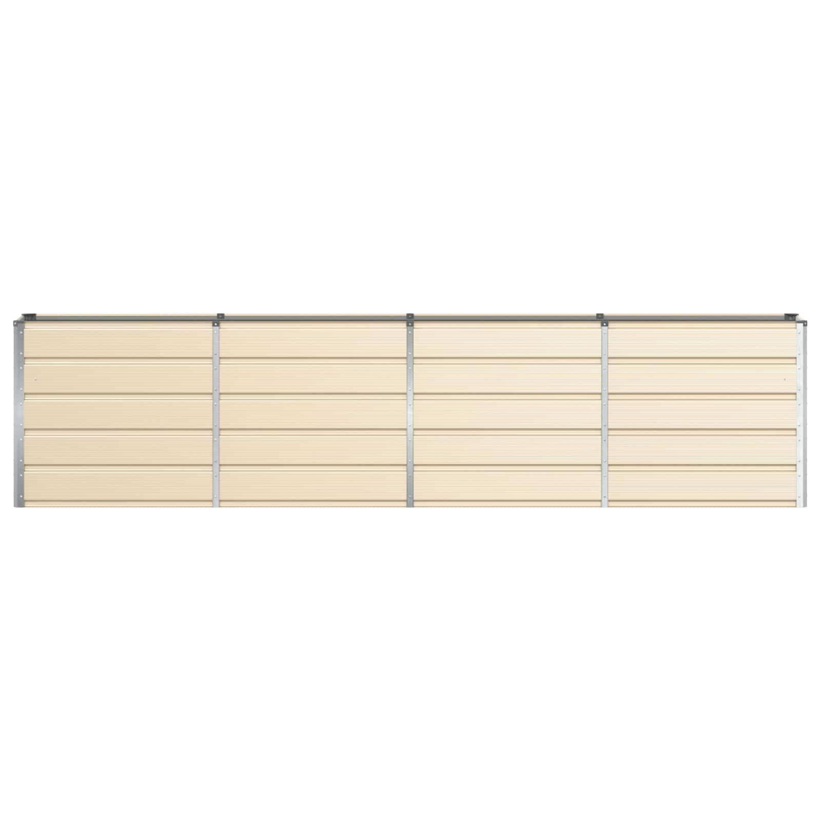 Garagentor mit einem beigen Paneldesign und silbernem Rahmen, geschlossene Position. Horizontale Linien über die Paneele verleihen ein modernes Aussehen.