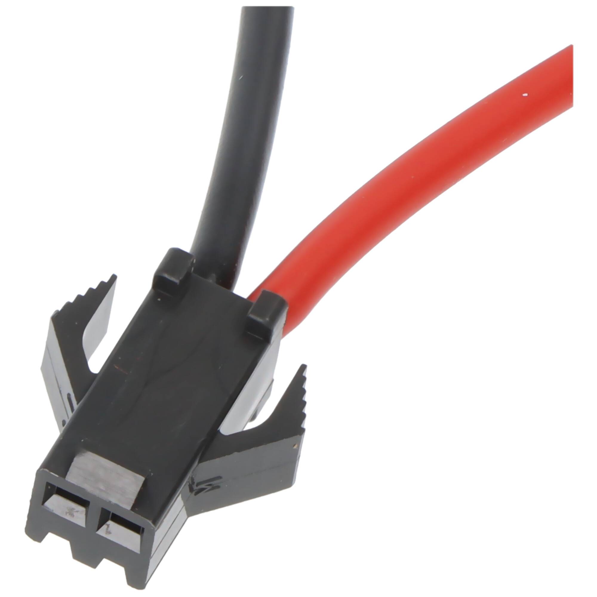 Ein schwarzes und rotes SATA-Stromkabel, das typischerweise zur Stromversorgung von Computerkomponenten verwendet wird, mit einem Stecker am Ende.