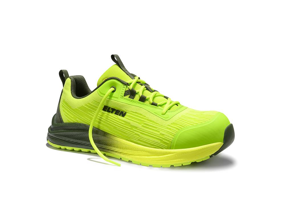 Leuchtend grüner Sportschuh mit schwarzen Akzenten und Schnürsenkeln, mit dem Markennamen auf der Seite.