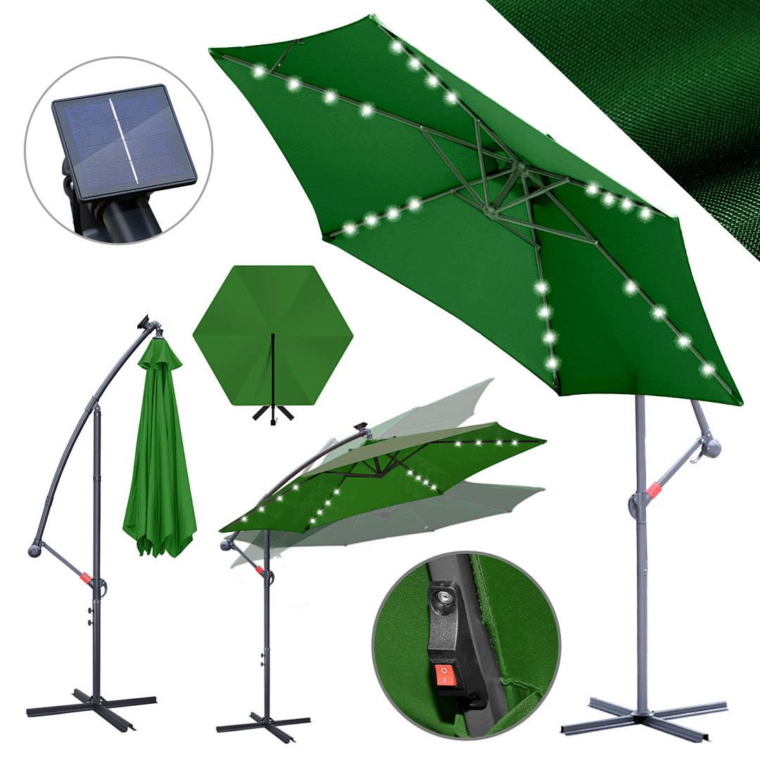 Collage mit einem grünen Kragarm-Terrassenschirm mit integrierten LED-Leuchten, Solarpanel und Schalter sowie eingeklappter und geöffneter Ansicht.