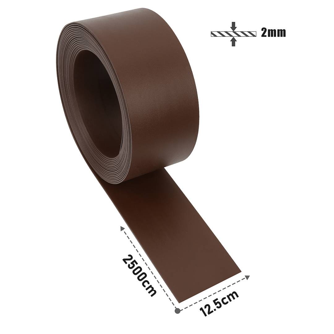 Braune Materialrolle, 2 mm dick, 2500 cm lang und 12,5 cm breit.