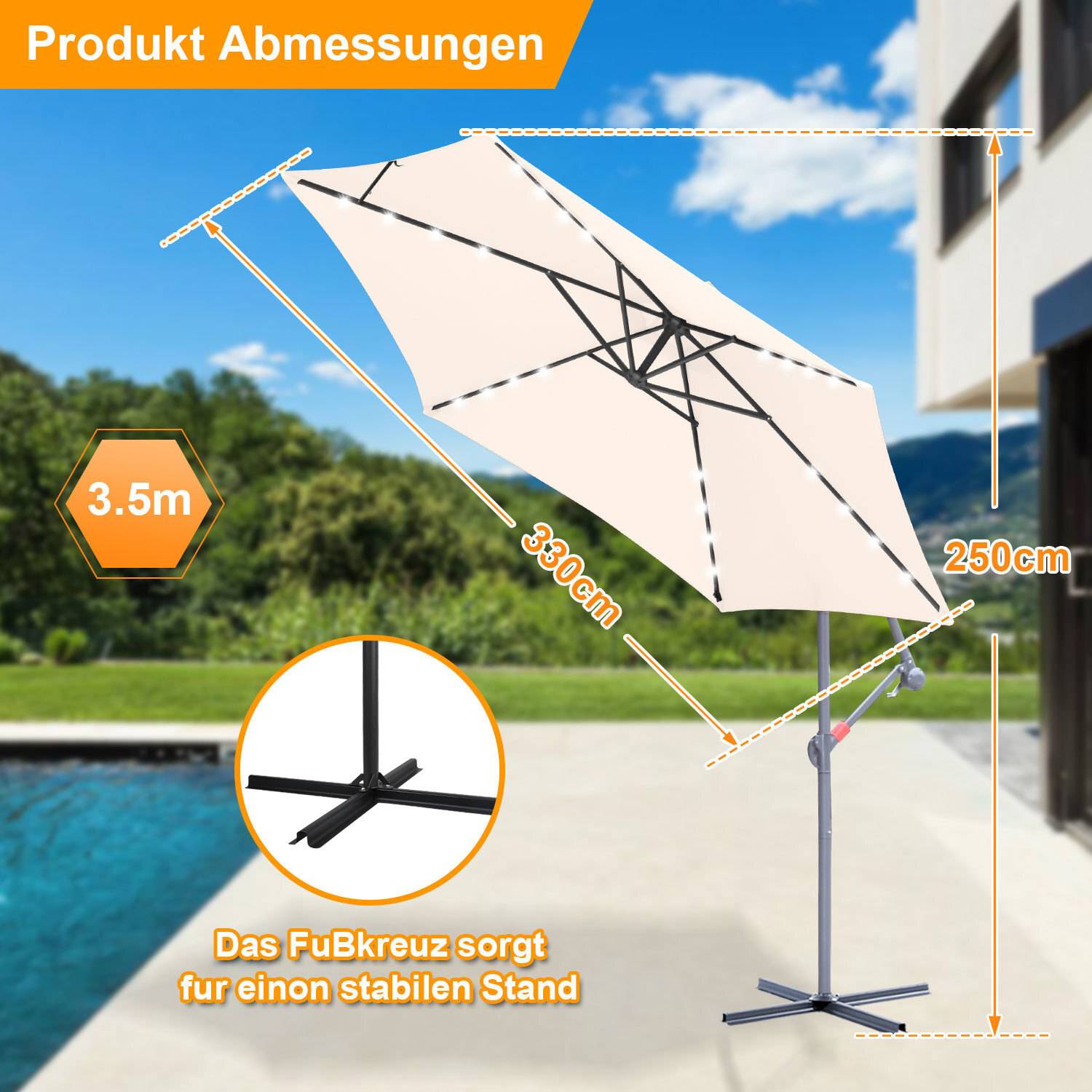 Ein beiger Terrassenschirm, 330 cm breit und 250 cm hoch, in der Nähe eines Pools aufgestellt, verfügt über eine robuste Kreuzbasis für Stabilität. Der Text lautet „Produkt Abmessungen