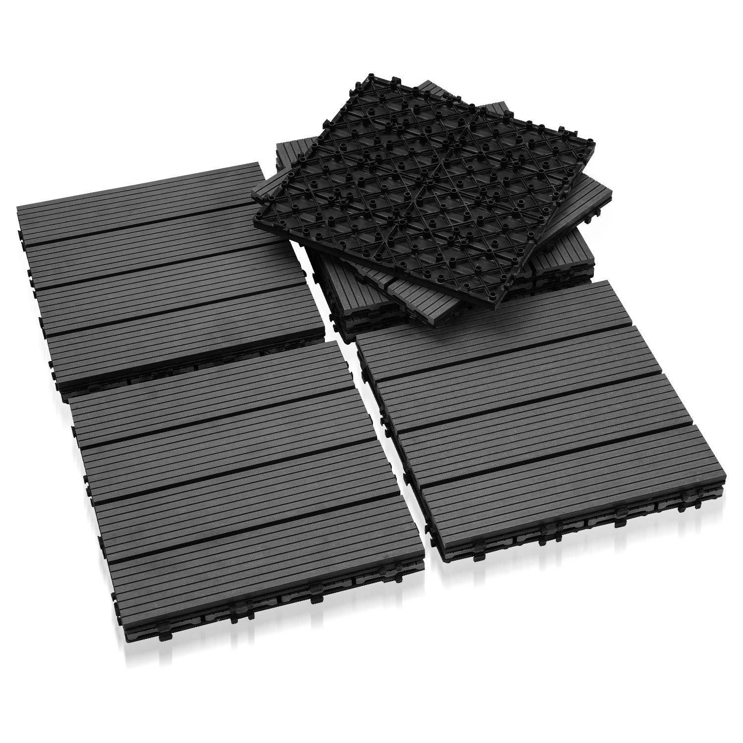Stapel von verschachtelten schwarzen Kunststoff-Bodenfliesen mit gerillten Oberflächen, Drauf- und Unteransicht zeigend.