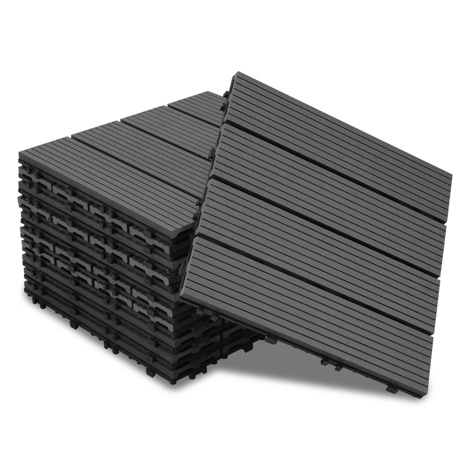 Ein Stapel ineinandergreifender schwarzer Bodenfliesen, angeordnet in einem überlappenden Stapel, der ihr Design und ihre Textur zeigt.