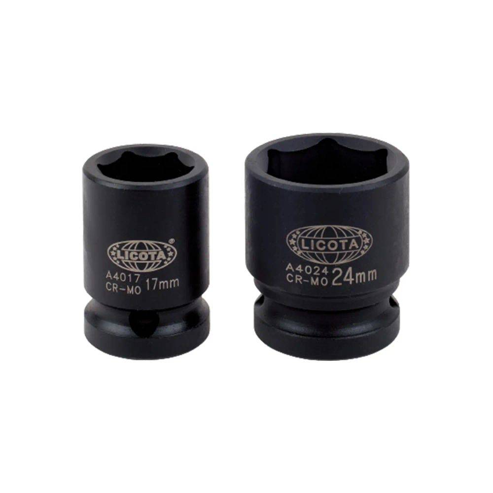 Zwei schwarze Stecknüssel mit 