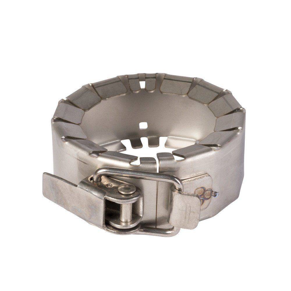 Ein Metallsperrriegel mit Scharnier und Verschluss, typischerweise für industrielle Zwecke verwendet, dargestellt in geschlossener Position auf weißem Hintergrund.