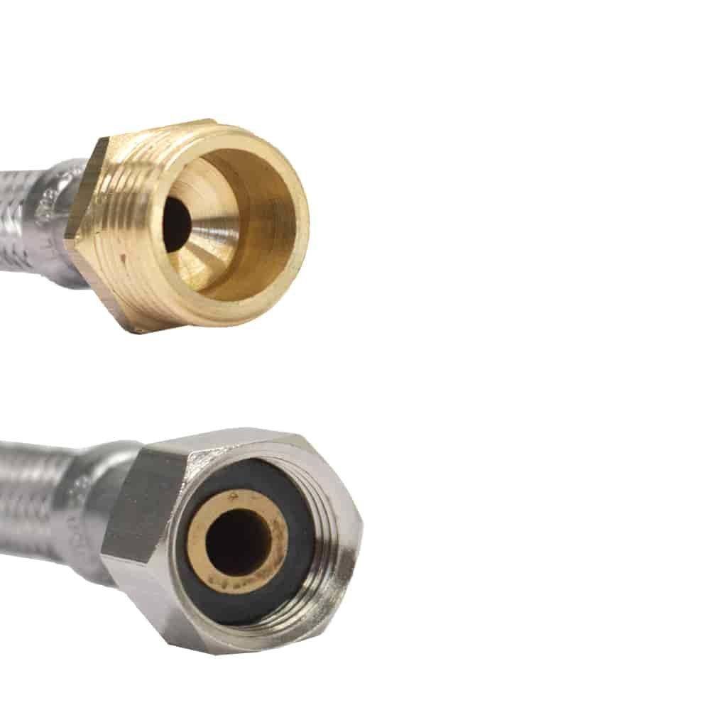 Nahaufnahme von zwei Metallschlauchverschraubungen, eine mit einer Mutter und die andere mit einem Gewinde-Ende, entwickelt für Rohrleitungsverbindungen.