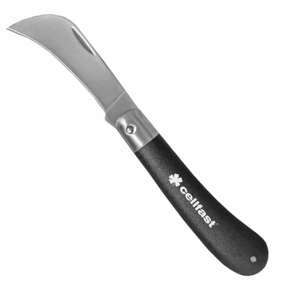Ein Gartenbandwerkzeug mit gekrümmter Edelstahlklinge und schwarzem Griff, Marke „cellfast