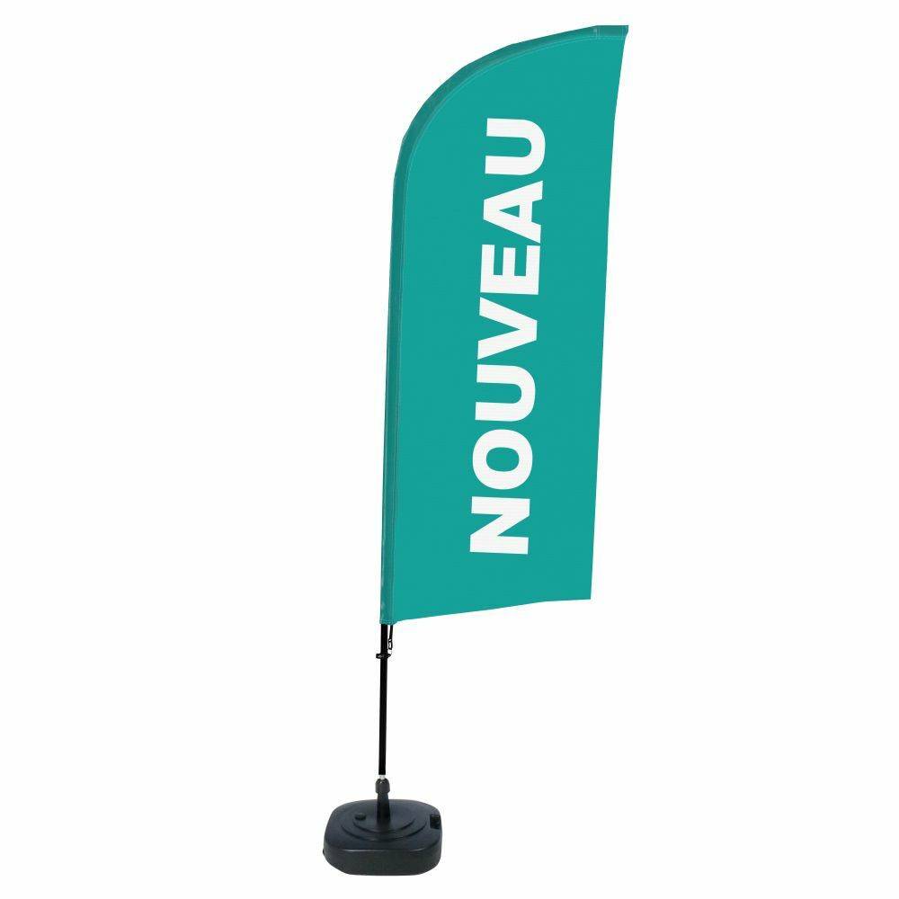 Tealfarbene Flagge mit dem Wort 