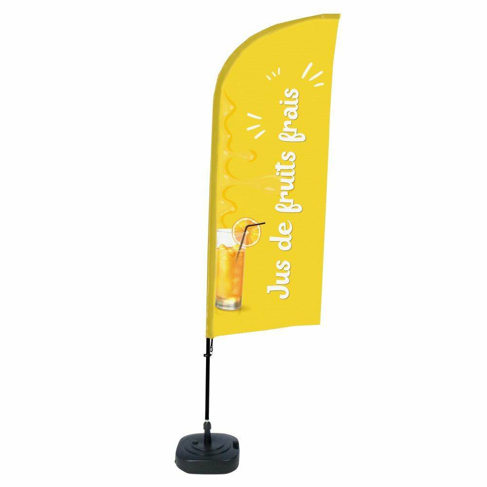 Gelbe Flagge mit dem Text „Jus de fruits frais