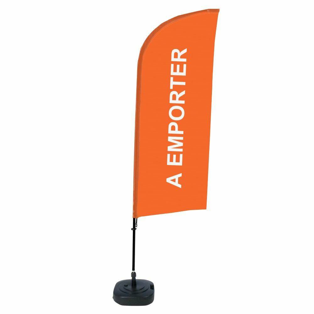 Orangenes Banner mit weißem Text sagt A EMPORTER und zeigt an, dass Lebensmittel zum Mitnehmen verfügbar sind.