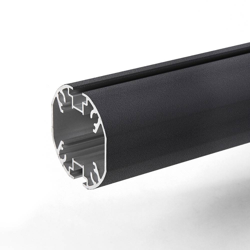 Querschnitt eines schwarzen, hohlen Aluminiumprofils mit einer halbkreisförmigen Form und mehreren Nuten im Inneren für Konstruktions- oder Rahmungszwecke.