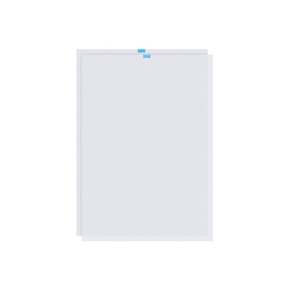 Zwei Blätter Blancopapier, leicht versetzt angeordnet, mit einer kleinen blauen Lasche oben, die ein Schreibwaren- oder Dokumentkonzept symbolisiert.