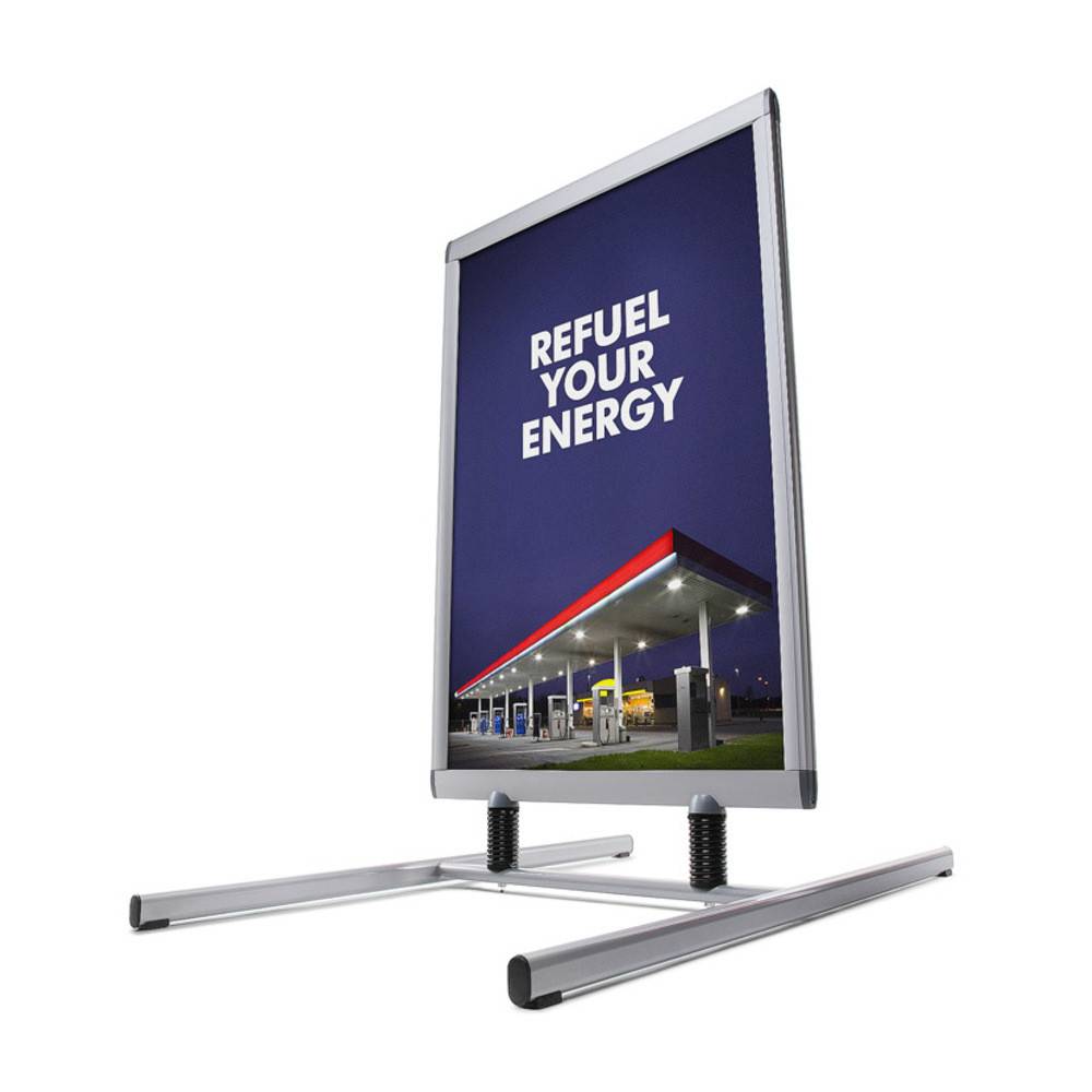 Ein Whiteboard mit einem roten Marker mit der Aufschrift 