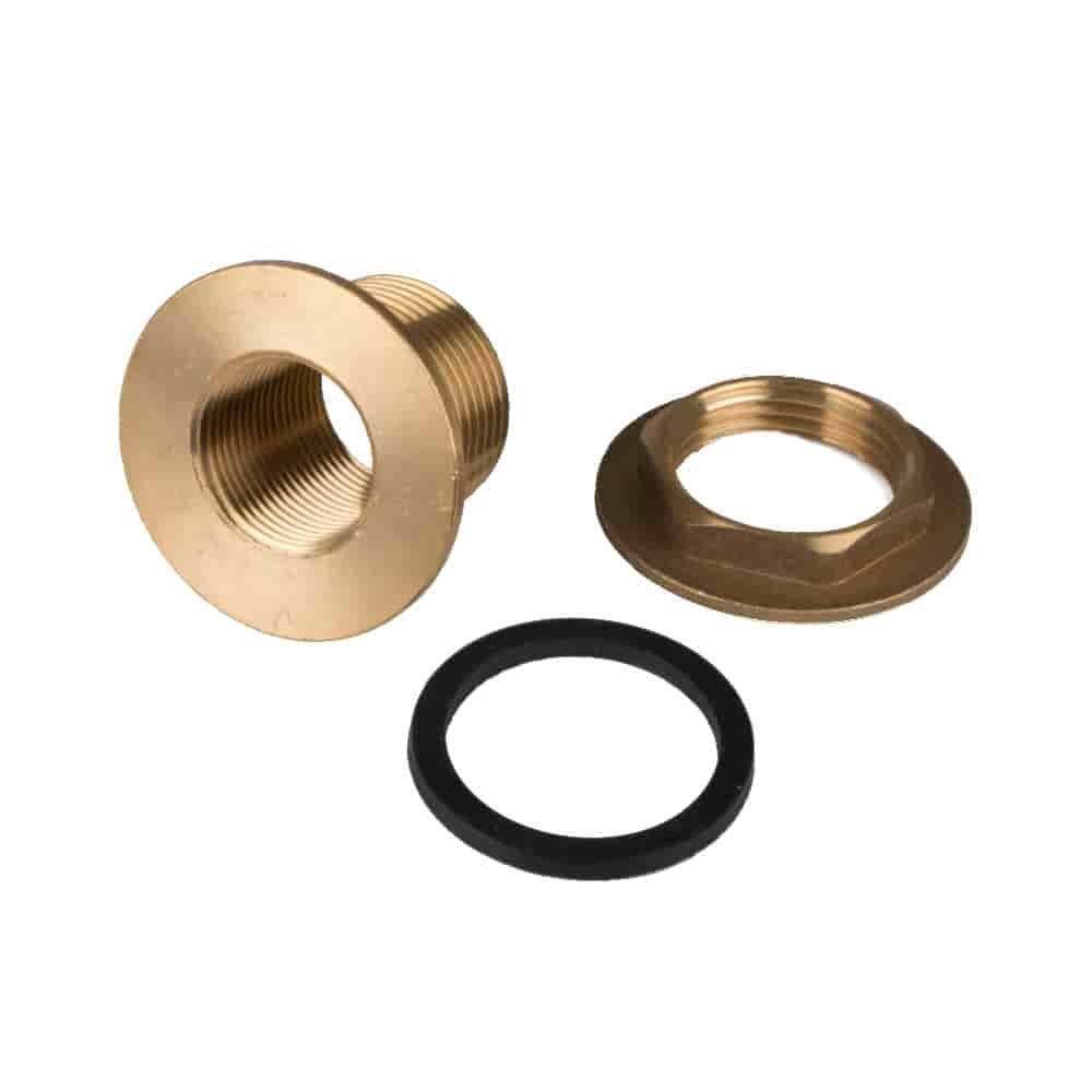 Ein Messingverbinder mit einer Gewindemutter und einer schwarzen Gummidichtung, verwendet für Rohrleitungsverbindungen, gezeigt auf einem einfachen weißen Hintergrund.