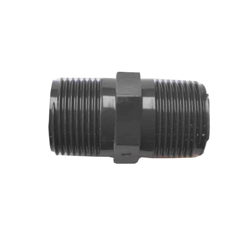 Ein schwarzer Kunststoff-Rohrstutzen mit Gewinde auf beiden Enden, der zum Verbinden von Rohren in Sanitäranwendungen verwendet wird.