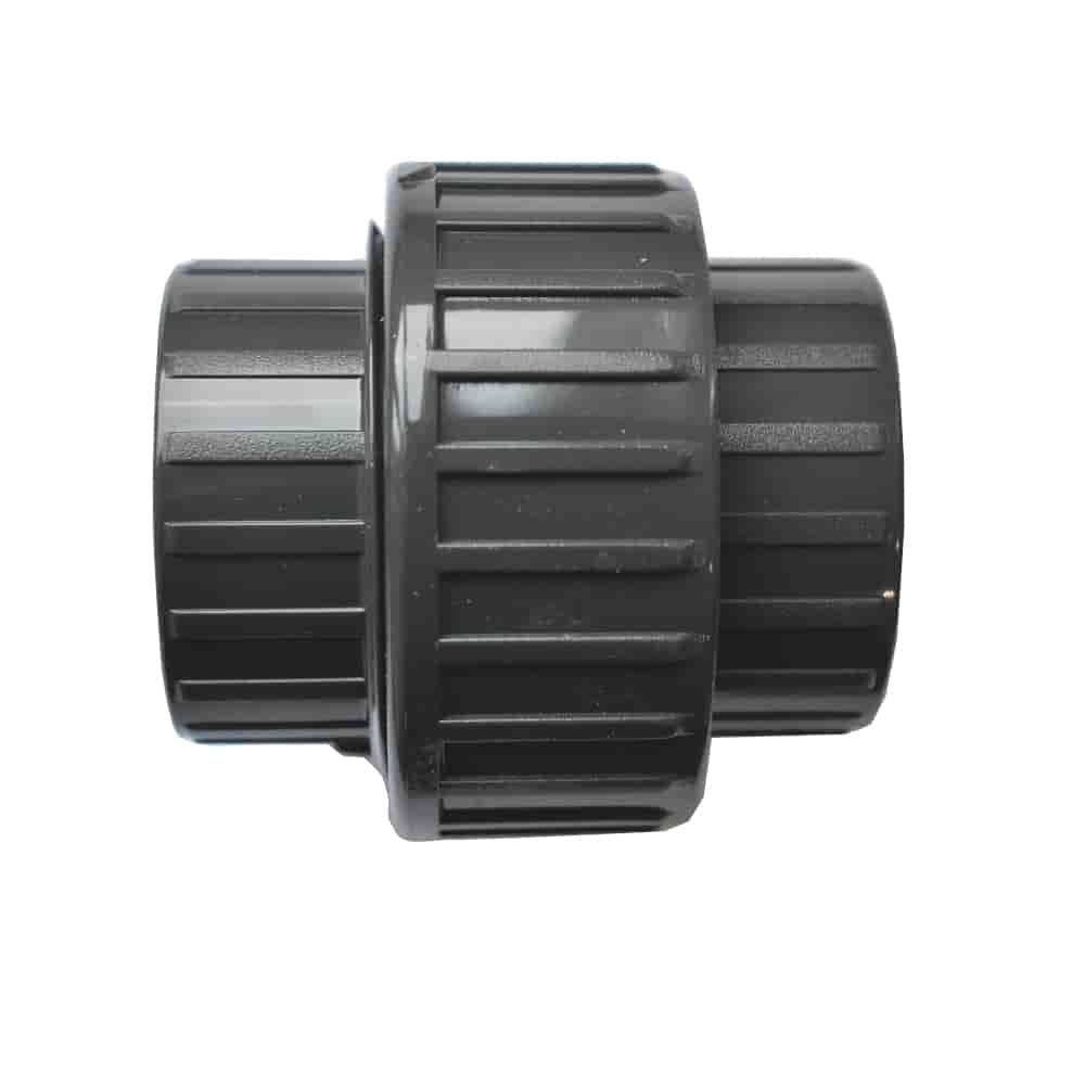 Kunststoffarmatur mit gerillter Oberfläche, die zum Verbinden von Rohren in Sanitär- oder Bewässerungssystemen verwendet wird.