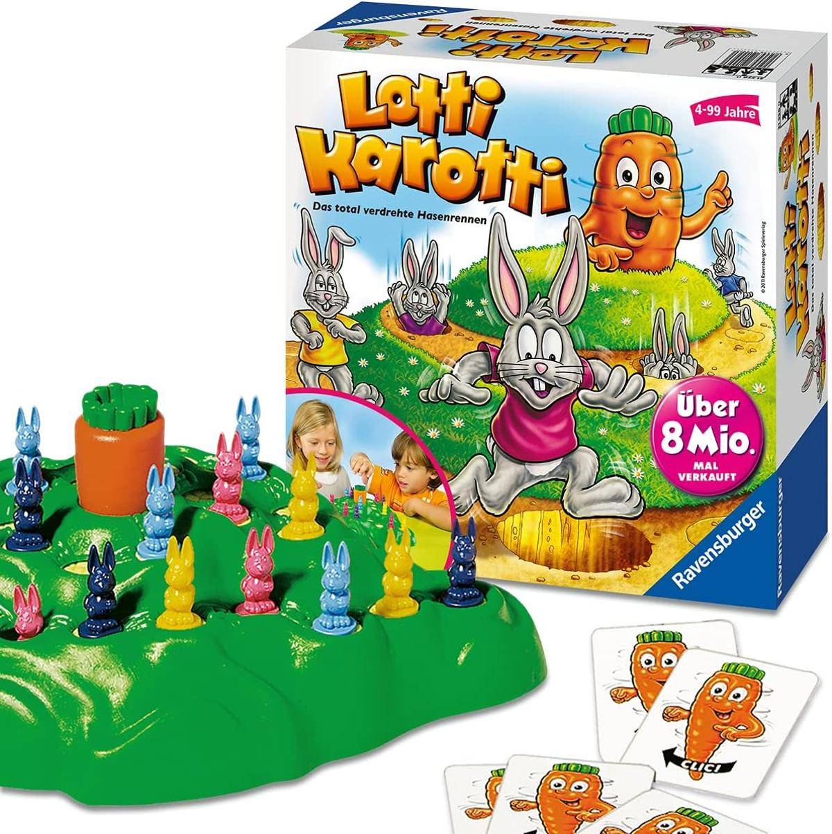 Das Brettspiel 'Lotti Karotti' in einer Schachtel mit einem Hasen- und Möhrenrennen-Thema. Enthält ein Spielfeld, bunte Hasenfiguren und Karten. Geeignet für Alter 4-99.