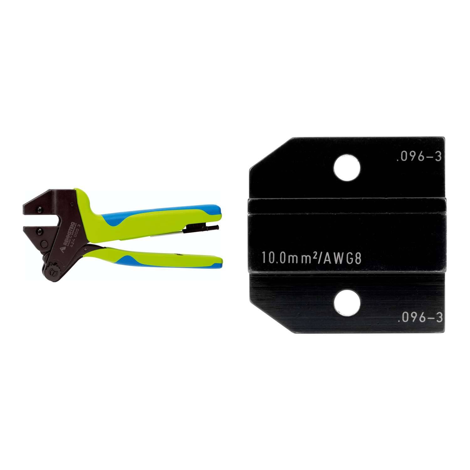 „Crimpwerkzeug mit grünem und blauem Griff auf der linken Seite; schwarze Crimpmatrize mit der Beschriftung 10.0mm²/AWG8 auf der rechten Seite.