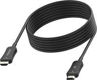 Aufgerolltes schwarzes HDMI-Kabel mit zwei Anschlüssen auf weißem Hintergrund.