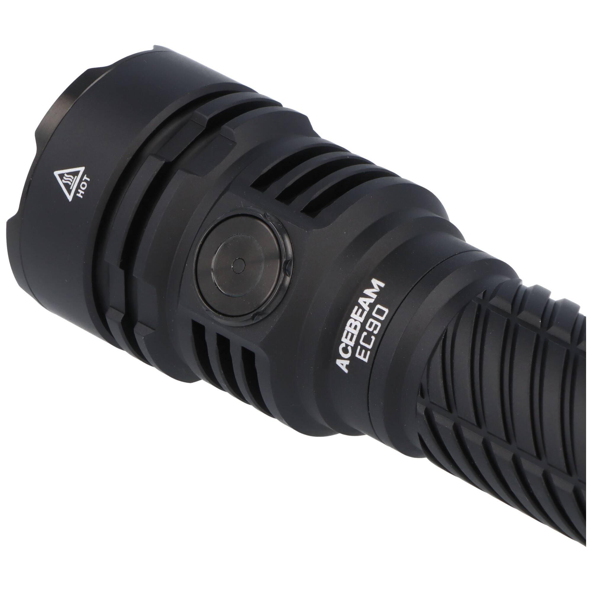 AceBeam EC90 Taschenlampe mit 4.300 Lumen und 573 Metern Reichweite