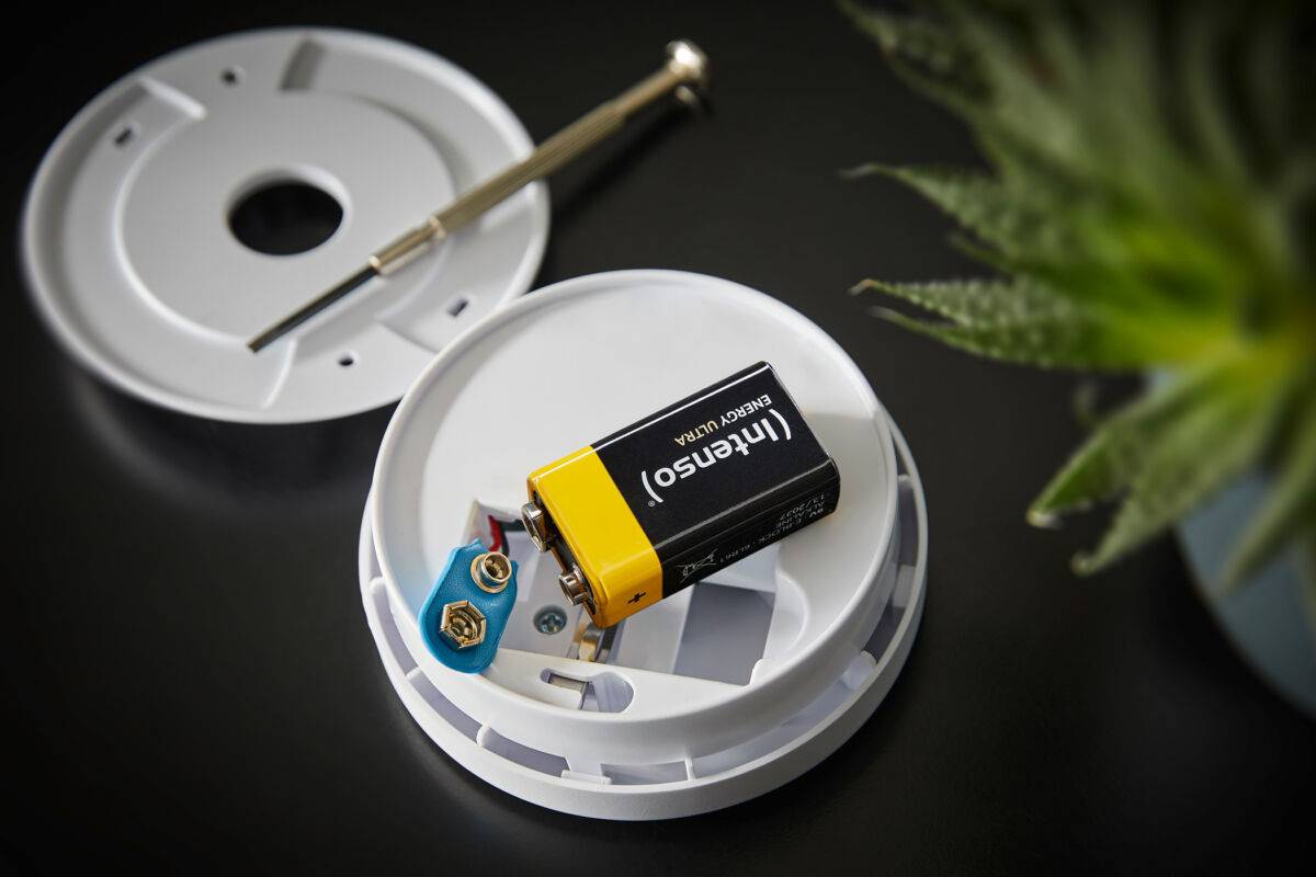 Intenso Batterie Alkaline, E-Block, LR61, 9 Volt – Energy Ultra (4er Pack)