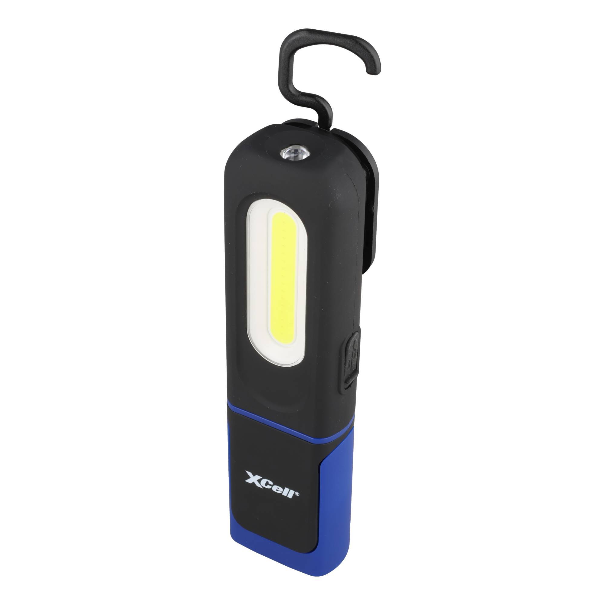 Schwarze und blaue aufladbare Arbeitsleuchte mit Aufhängehaken und hellem gelbem LED-Panel, dargestellt auf weißem Hintergrund.