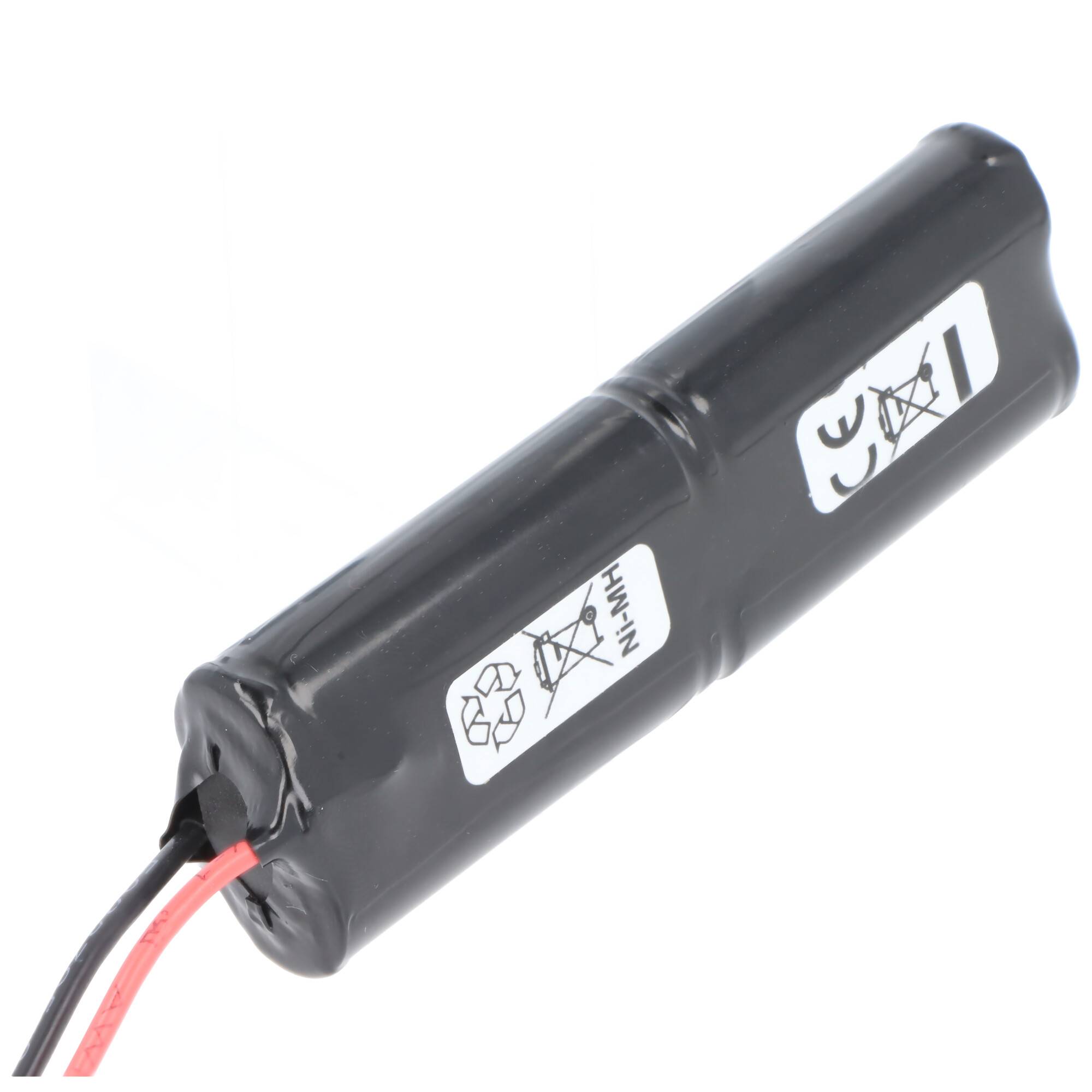 „Schwarze zylindrische Batterie, gekennzeichnet mit einem Recycling-Symbol und CE-Logo, zwei angebrachte rote und schwarze Drähte.