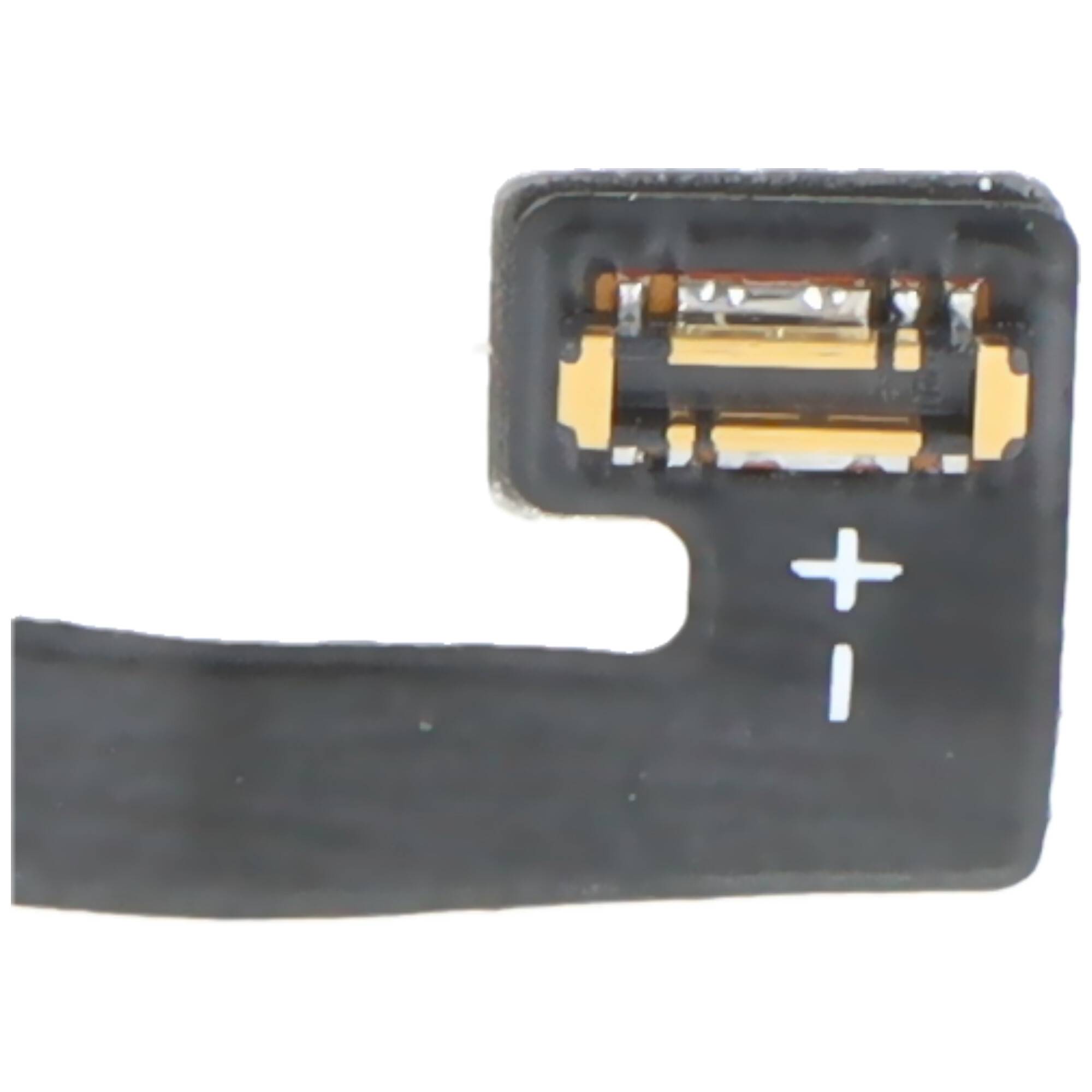 Nahaufnahme eines kleinen elektronischen Steckers mit Pluszeichen und goldenen Kontakten, der für die elektrische Verbindung auf einer schwarzen flexiblen Schaltung verwendet wird.