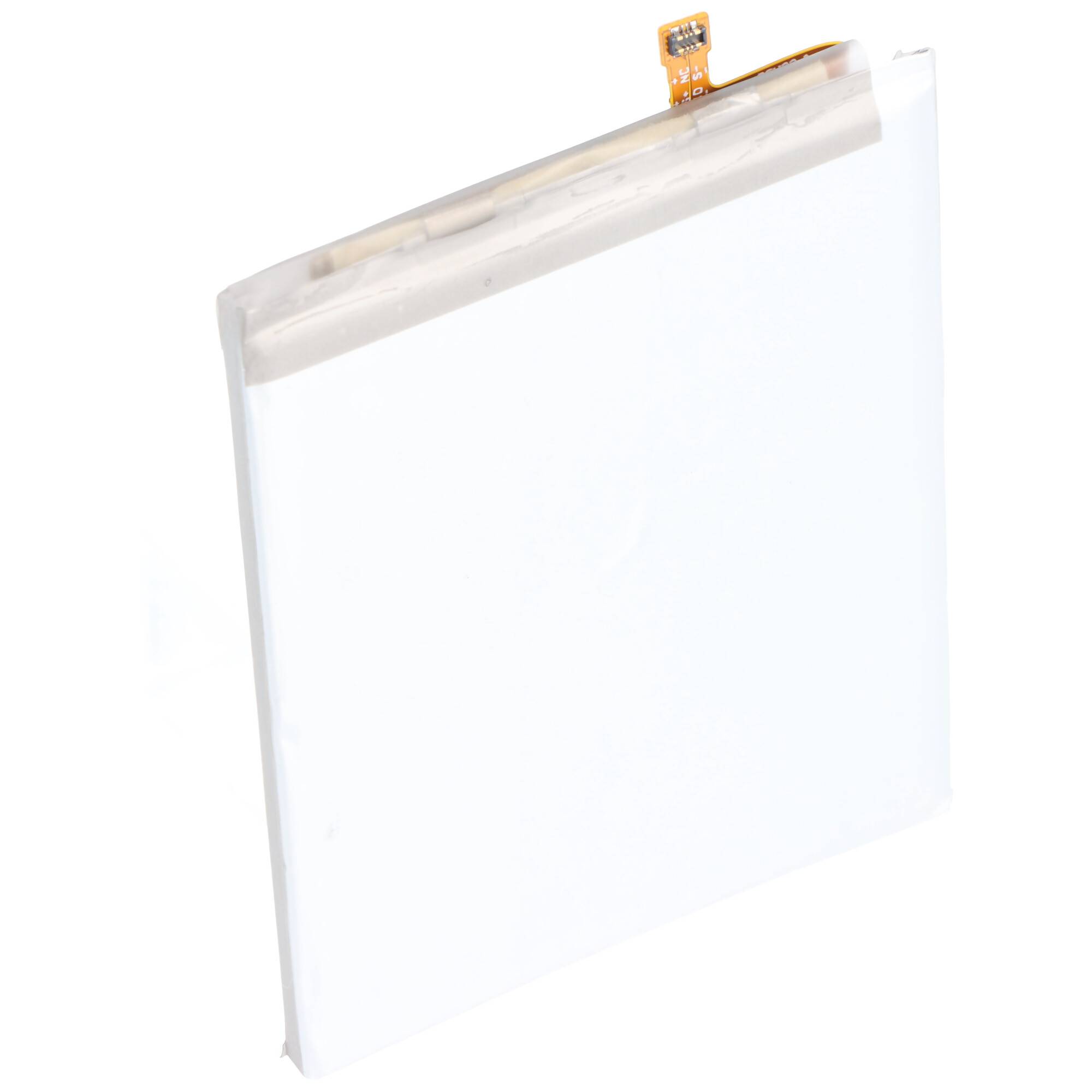 Eine Nahaufnahme einer rechteckigen Lithium-Ionen-Batterie mit sichtbarem orangefarbenem Laschenstecker, die häufig in elektronischen Geräten verwendet wird.