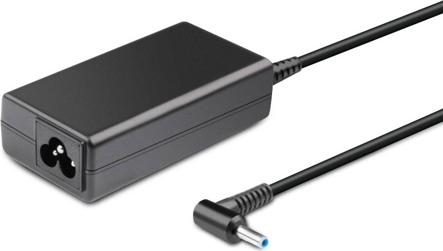 Ein schwarzer Laptop-Stromadapter mit einem angeschlossenen Kabel, das einen blaugetieften Stecker aufweist, liegt auf einem weißen Hintergrund.