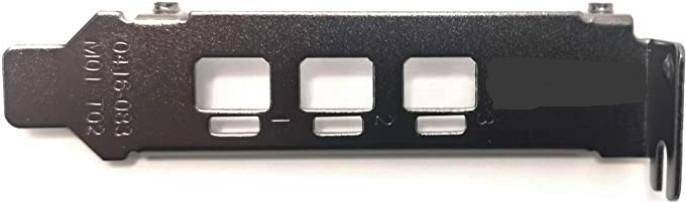 Eine Nahaufnahme einer Tastatur, die drei leere weiße Tasten auf schwarzem Hintergrund zeigt.