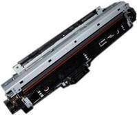 Bild einer schwarzen Tonerkartusche für einen Drucker, das eine Seitenansicht mit sichtbaren Komponenten und Metallteilen zeigt.