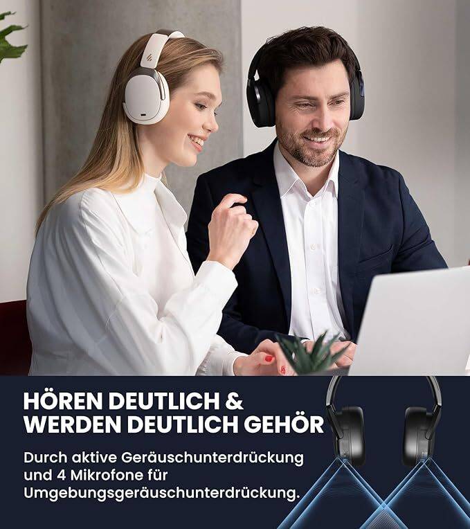 Eine Frau und ein Mann, beide mit Kopfhörern, lächeln, während sie auf einen Laptop schauen. Deutscher Text hebt Geräuschunterdrückungsfunktionen hervor.