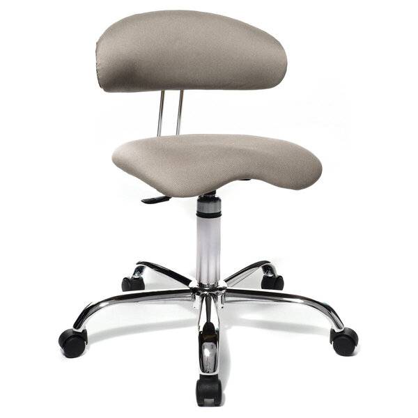 Beiger ergonomischer Drehoberstuhl mit Rückenlehne, Sattelförmiger Sitzfläche und verchromter fünfzackiger Rollenbasis auf weißem Hintergrund.