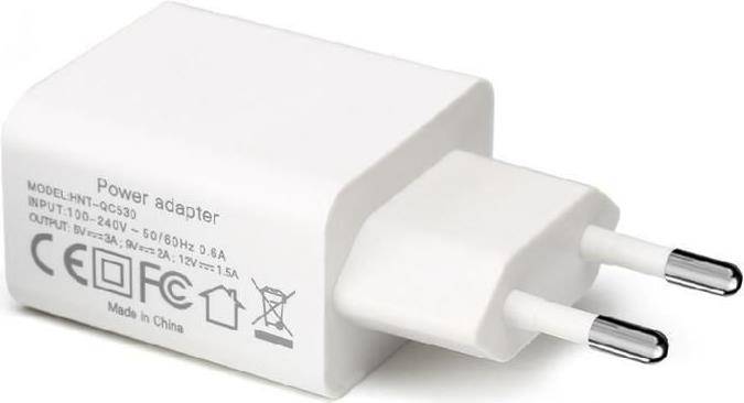 Weißer USB-Wandladegerät mit Steckern gezeigt, beschriftet mit „Eingang: 100-240V 50/60Hz 0,6A, Ausgang: 5V=1,5A