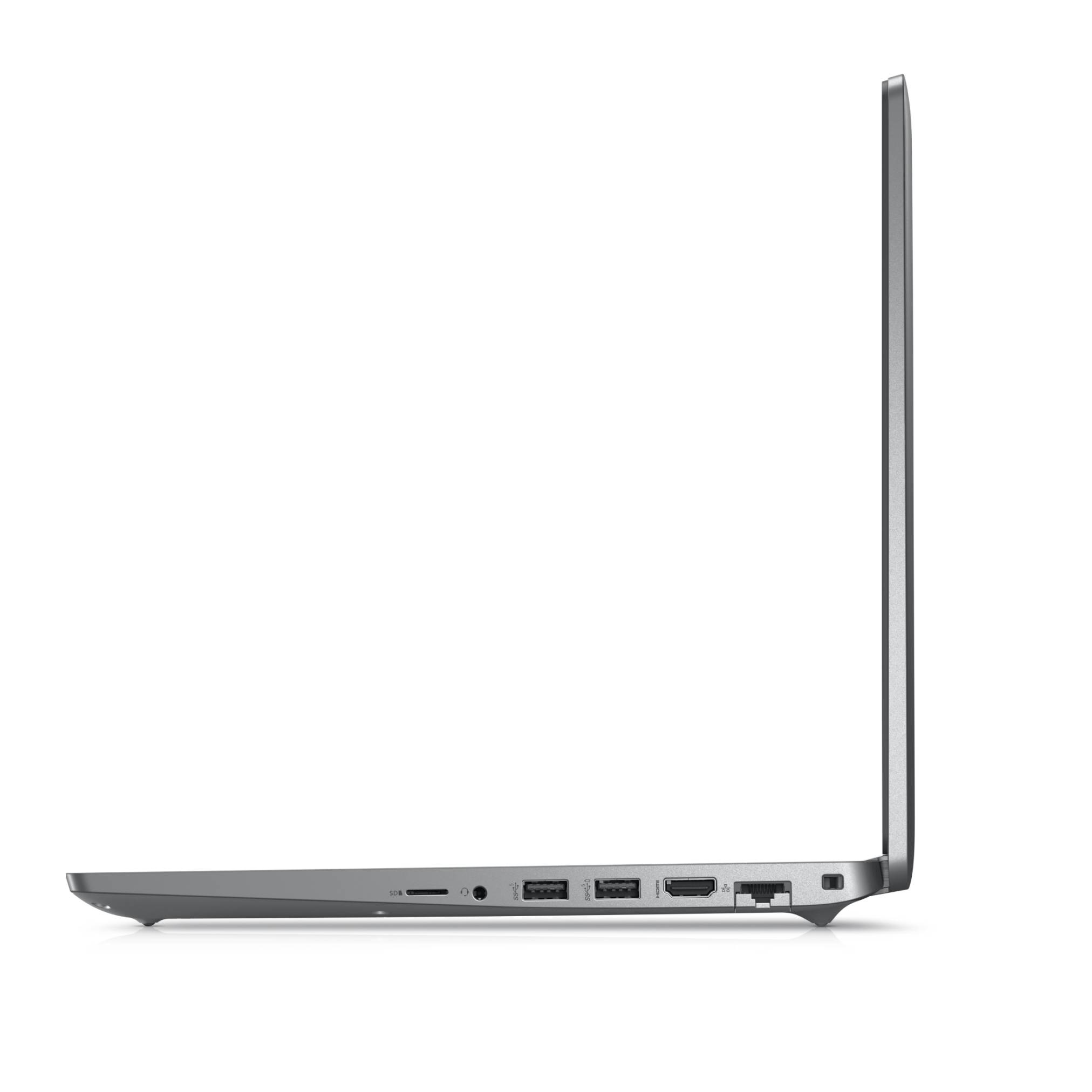 Seitenansicht eines geöffneten schlanken silbernen Laptops, der die Tastaturbasis und das dünne Display mit mehreren Anschlüssen an der linken Seite zeigt.