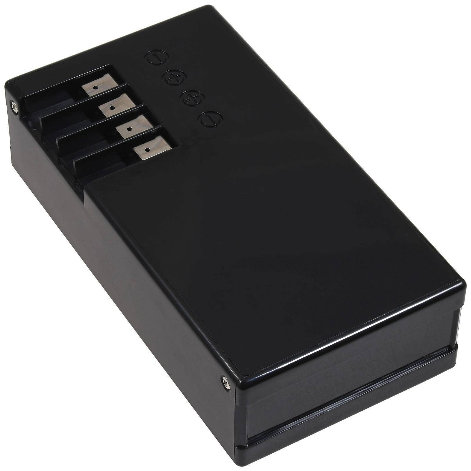 Ein schwarzes rechteckiges elektronisches Gerät mit mehreren USB-Anschlüssen an der Seite, wahrscheinlich ein Ladestation oder eine Powerbank, auf weißem Hintergrund.