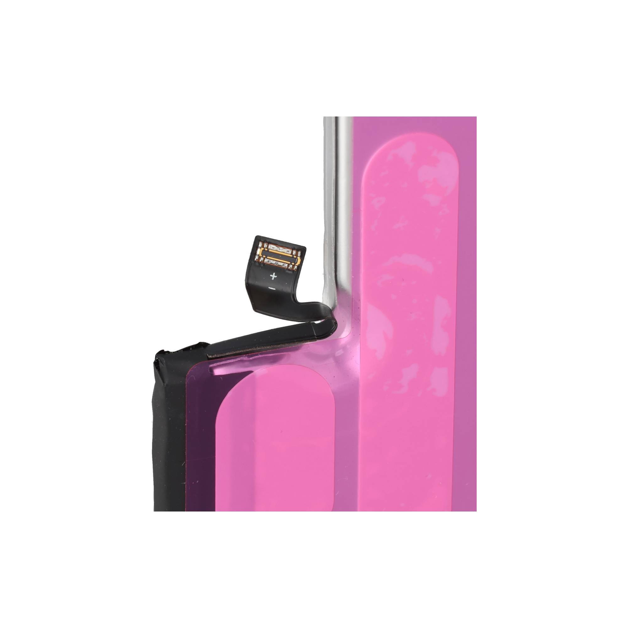 Nahaufnahme eines rosa Geräts mit einem kleinen schwarzen Anschluss, der sich davon erstreckt, wobei detaillierte Komponenten vor einem weißen Hintergrund hervorgehoben werden.