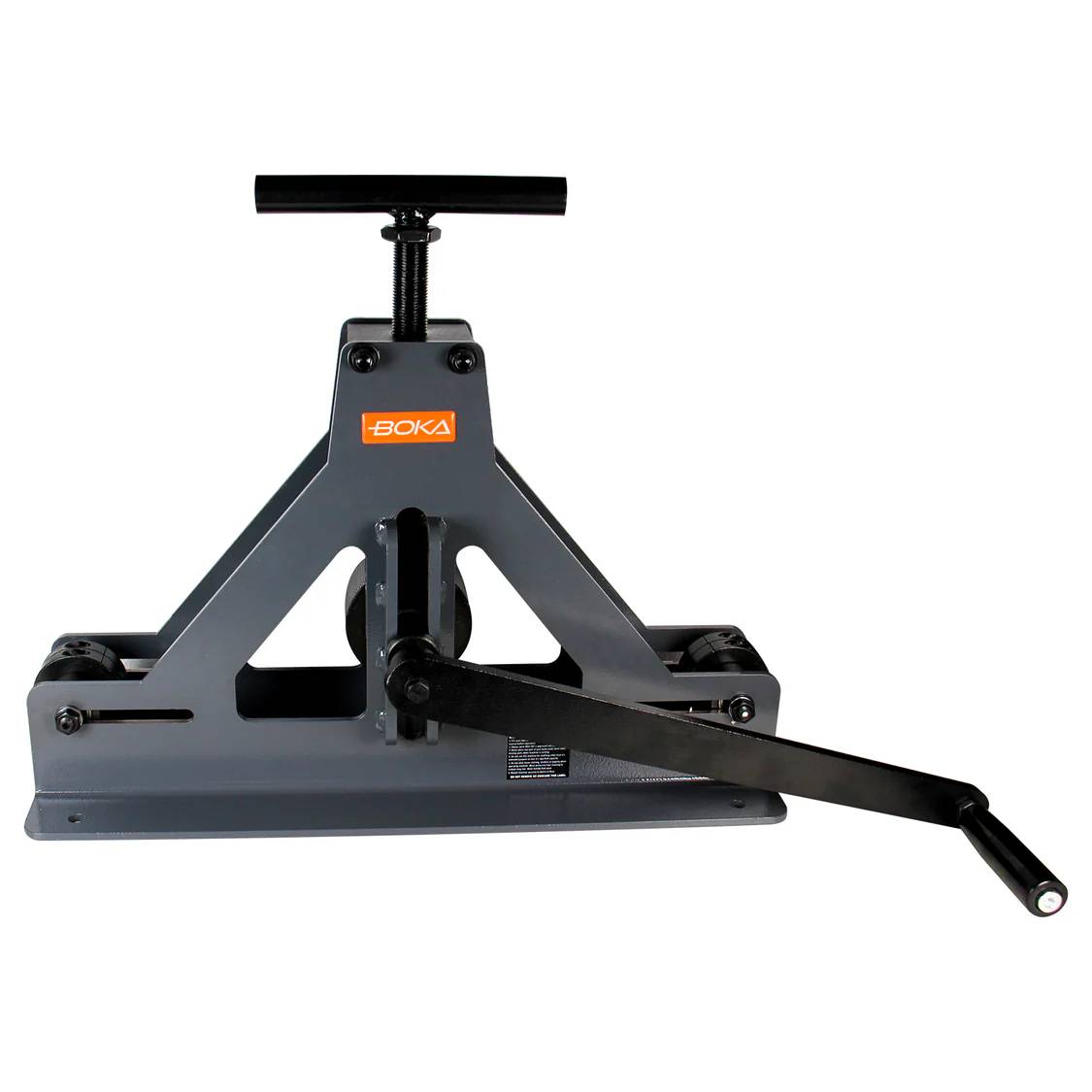 Ein grauer Boka-Handbiegemaschine mit drehbarem Griff und Drehknopf, entwickelt zum Formen von Metallblechen. Geeignet für industrielle Anwendungen.