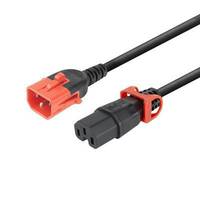 Ein roter und schwarzer elektrischer Stecker mit drei Stiften wird auf weißem Hintergrund gezeigt und hebt sein Stecker-und-Buchsen-Design hervor.