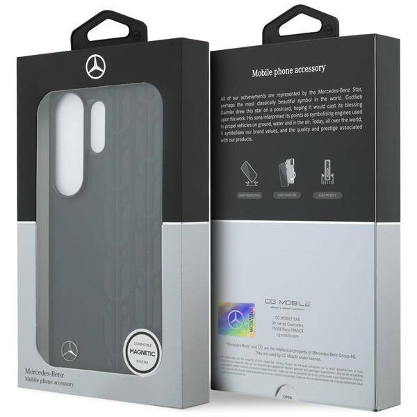 Ein metallischer Befestigungswinkel mit vier rechteckigen Schlitzen und drei Schraubenlöchern, der zum Befestigen von Ausrüstung oder Strukturen verwendet wird.