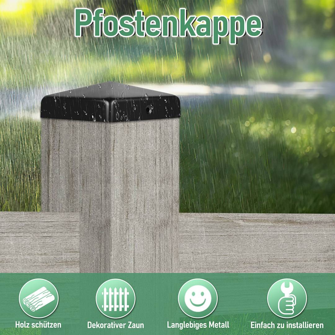 Ein Holzzaunpfahl mit einer schwarzen Metallkappe mit der Bezeichnung „Pfostenkappe