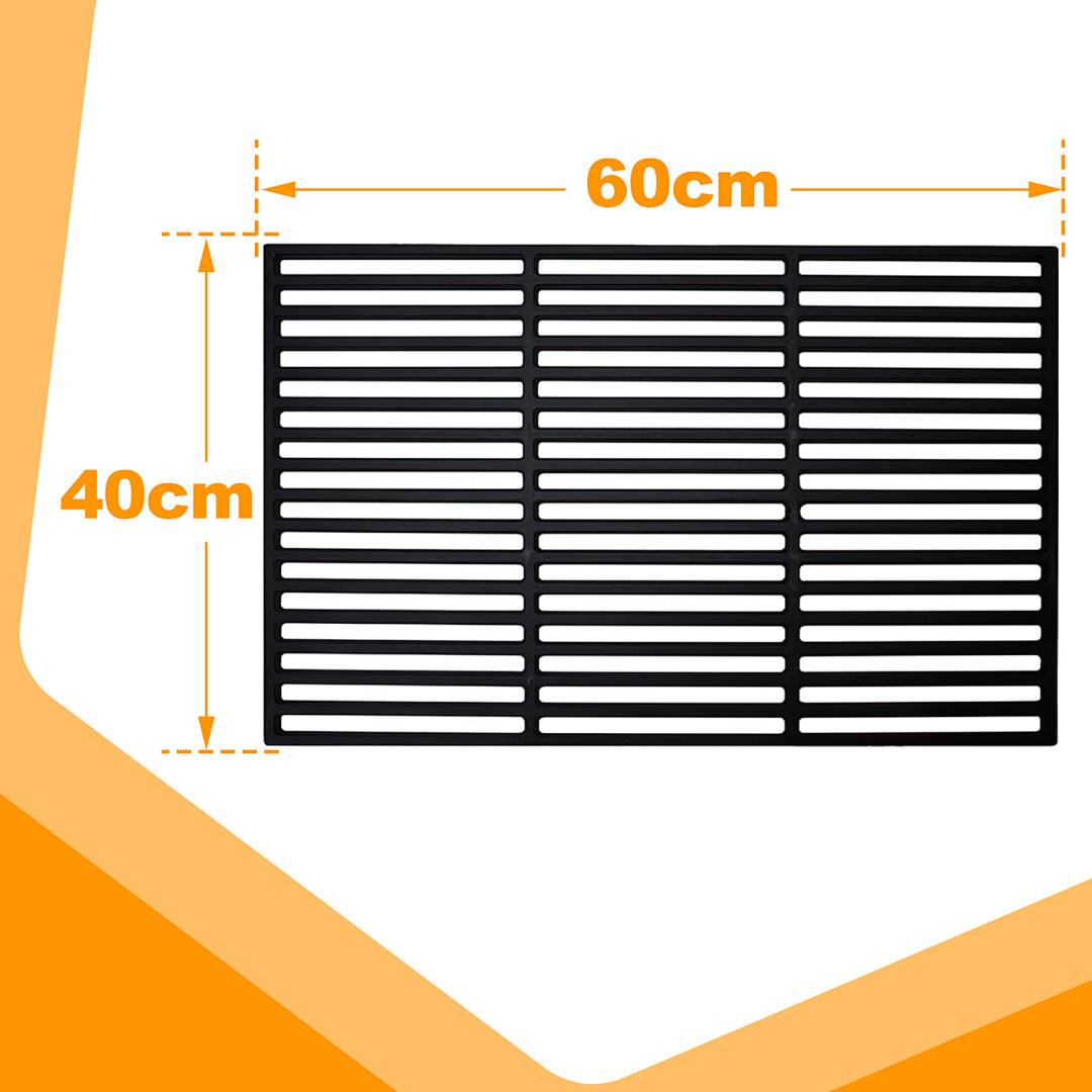 Ein schwarzes rechteckiges Grillrost mit einer Breite von 60 cm und einer Höhe von 40 cm auf weißem und orangefarbenem Hintergrund.