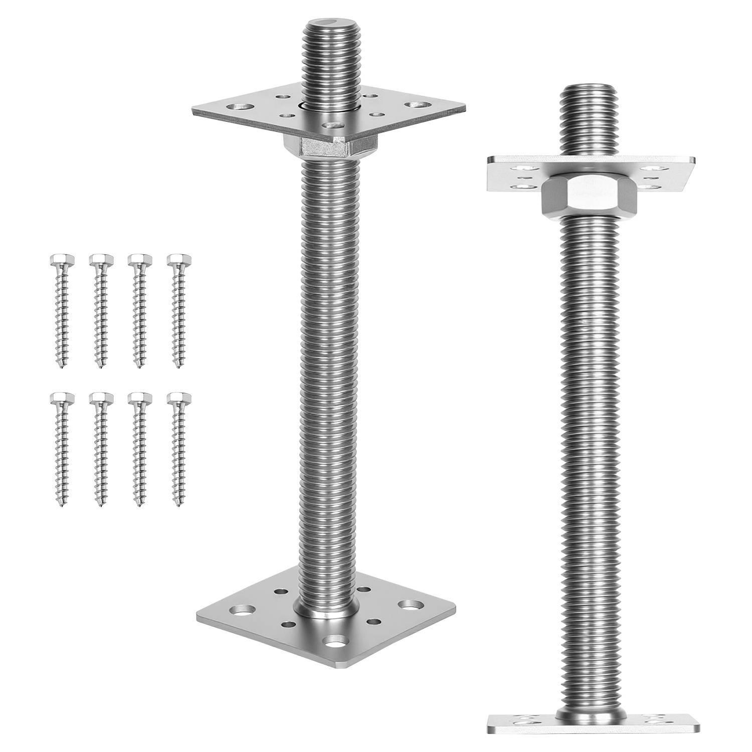 Verstellbare Metallmöbelbeine mit Gewindelstangen, quadratischen Befestigungsplatten und Schrauben für die Montage in verschiedenen Ansichten dargestellt.